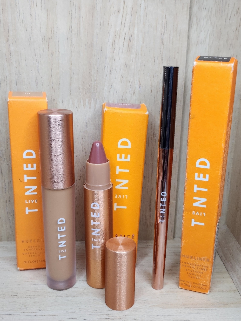 Tinted Set - Concealer, Multistick And Hueliner Kajal Pencil- 3 Pieces.
